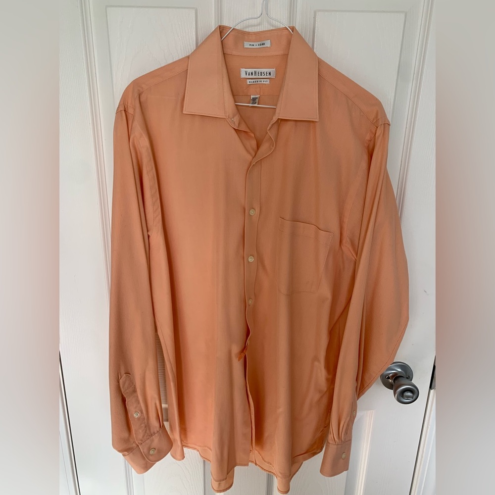 Van Heusen Button Up Dress Shirt Mens Long Sleeve Peach Pin Cord Classic Fit.